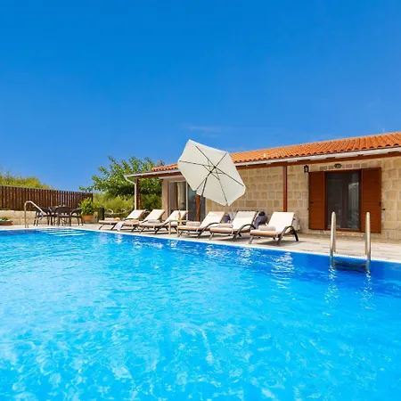 Reggina Villa *